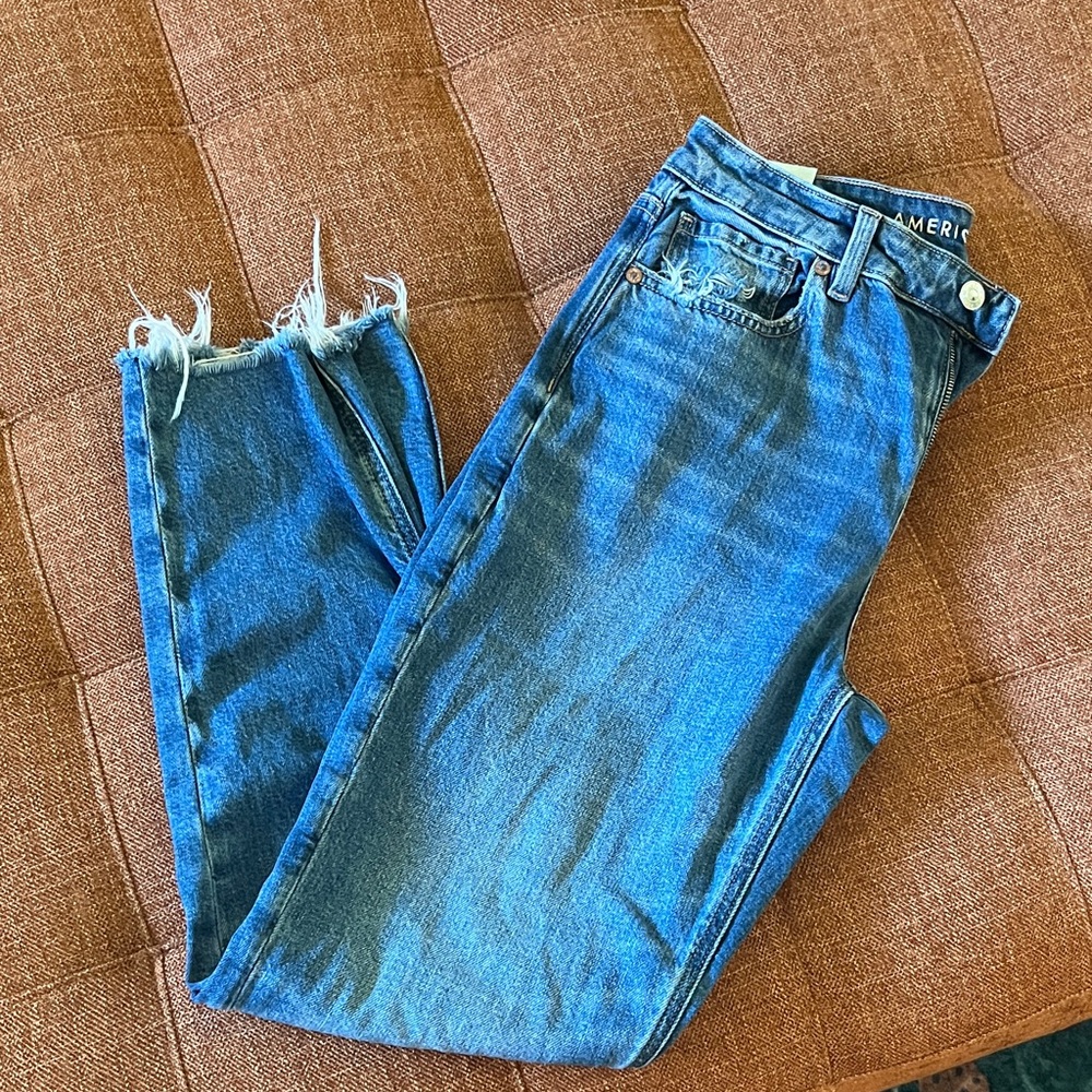 American Eagle Outfitters Women's Distressed Blue Mom Jeans